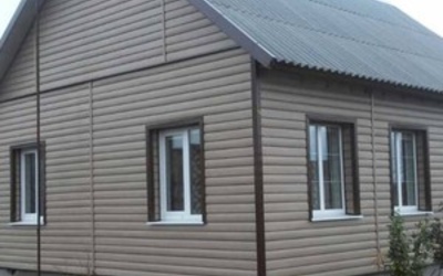 Отделка фасада сайдингом Тимберблок Дуб натуральный