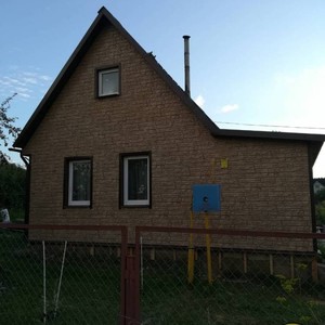 Отделка фасада сайдингом Я-фасад  крымский сланец (янтарь)