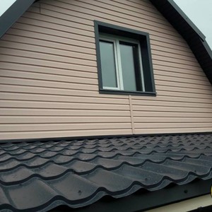 Отделка фасада панелями Канада Плюс Престиж Земляничный