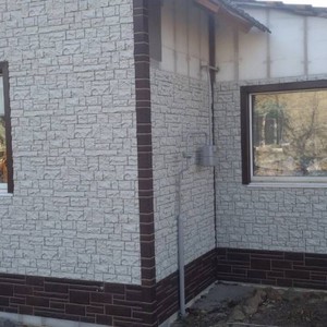 Отделка фасада панелями Fineber Камень Мелованный белый