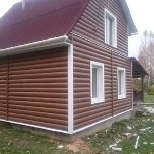 Отделка фасада сайдингом Альта-Профиль блок хаус (Blockhouse)