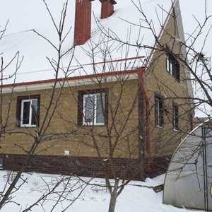 Отделка фасада панелями Альта-Профиль Гранит Уральский