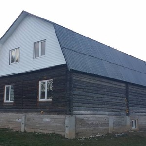 Отделка фасада панелями Альта-Сайдинг Розовый